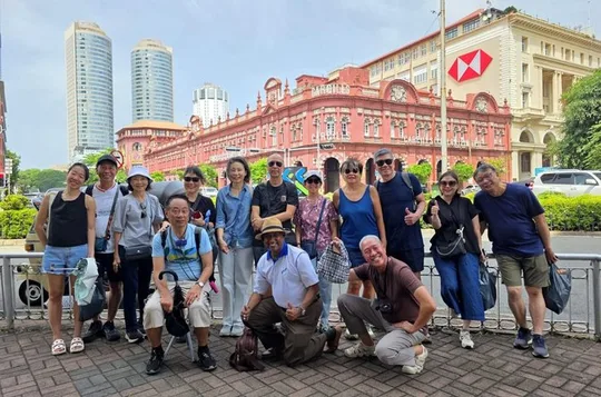 Colombo Walking Tour: Fort & Pettah with Ajeet De Soyza