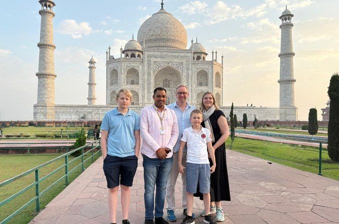 All Inclusive Taj Mahal, Agra Fort & Baby Taj Day Tour From Delhi