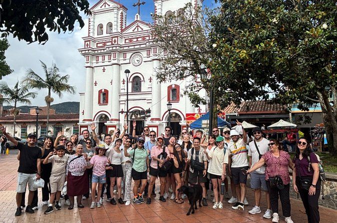 Guatapé,la Piedra,crucero con vista a casa de famos &comidas