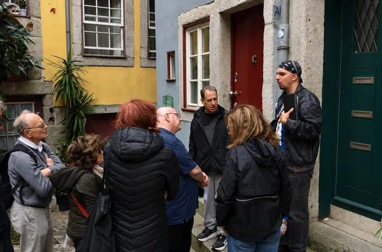 Porto Walking Tour with Wine Cellar Visit & 6 Bridges Cruise