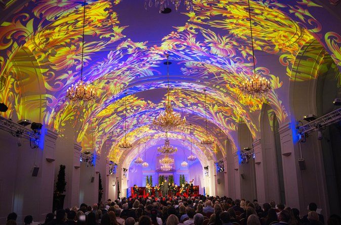 Evening at Schönbrunn Palace Vienna: 3-course Dinner and Concert