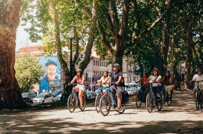 3 Hour Porto Highlights on a Electric Bike Guided Tour