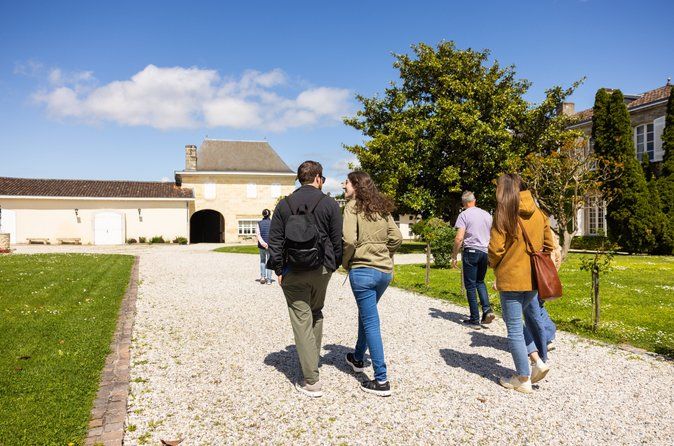Médoc Afternoon Wine Tour | Margaux Châteaux & French Aperitif