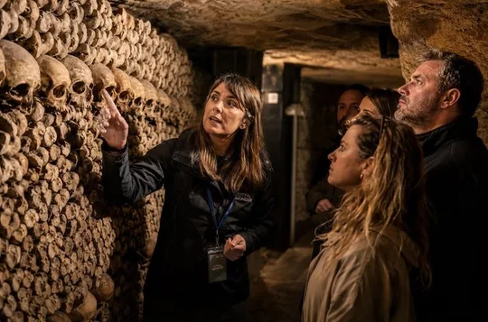 The Original Roman Crypts and Catacombs Tour with Transfers