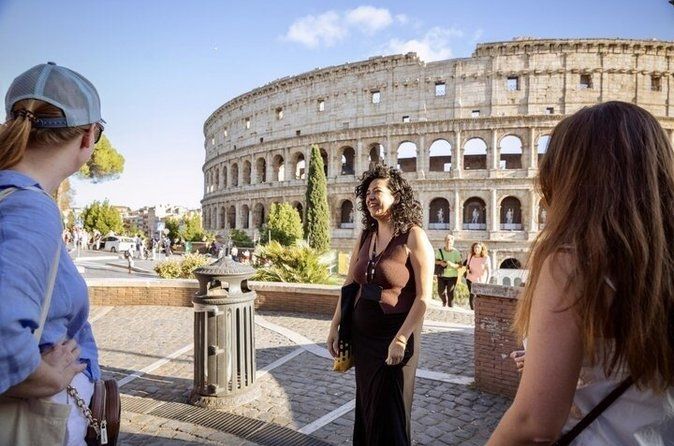 VIP Colosseum, Palatine Hill and Roman Forum Guided Tour