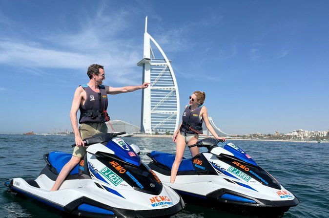 Dubai: 30 min. jetski: Burj Al Arab med billeder, videoer og gratis is