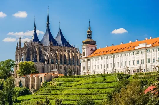 Kutna Hora Day Tour Including Sedlec Ossuary from Prague