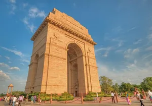 Discover Delhi's Cultural Heritage in a Day with Food Tasting