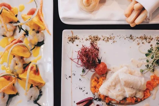 Venice Wine & Dine: Elegant Four-Course Dinner with Wine Pairings