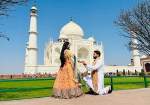 Taj Mahal, Agra Fort and Baby Taj Day Tour from Delhi by Car