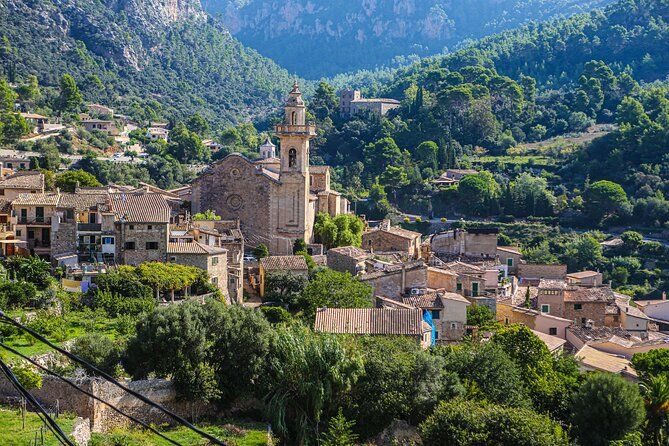 Palma de Mallorca Shore Excursion: Private Tour of Valldemossa, Soller and Serra de Tramuntana