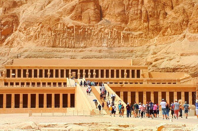 Private Luxor West Bank Highlights Tour Tomb of King Tutankhamun