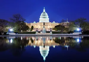 Private Washington DC Night Tour with Stops at 6 Top Sites