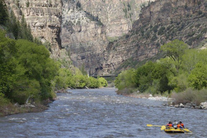 Glenwood Springs Short and Mild Rafting Trip