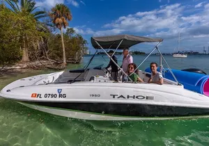 Fun Boat Rental with Captain in Miami Beach - up to 6 people