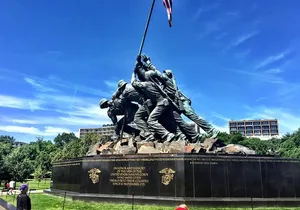 Washington DC City Guided Tour in Private Luxury Vehicle