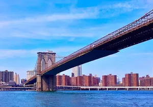 Private Guided Walking Tour of the Brooklyn Bridge and DUMBO