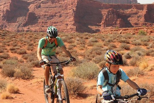 Guided Beginner Mountain Biking Tour in Moab (Courthouse)