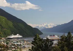 City and Mountain Summit Shore Excursion in Skagway