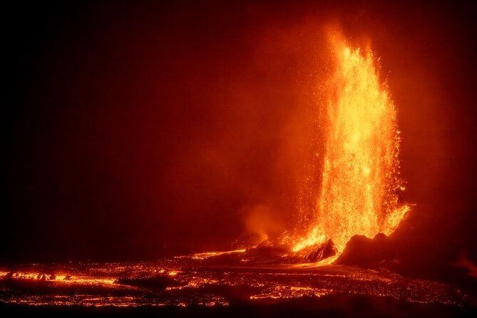 Private Island Volcano Tour in Hawaii with Pickup Included