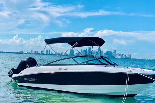 Fun Boat Rental with Captain in Miami Beach - up to 6 people