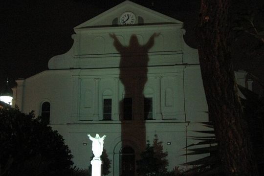 Private Darkside of New Orleans Tour: Spirits, Vampire and Voodoo
