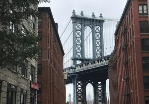 New York contrasts: Manhattan, The Bronx, Queens & Brooklyn