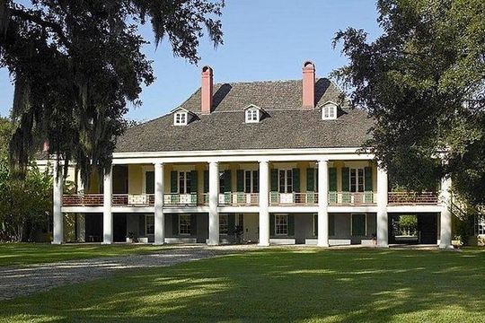Destrehan Plantation and Swamp Boat Tour with Transportation