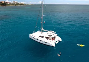 Oahu Small Group Snorkel Tour with Yacht Cruise