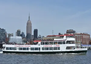 Circle Line: 1.5hr - New York City Landmarks Cruise