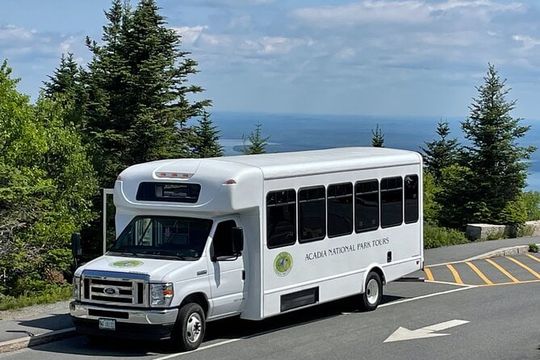 Narrated Bus Tour of Bar Harbor and Acadia National Park