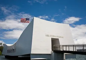 Pearl Harbor, National Memorial Cemetery and Honolulu City Tour
