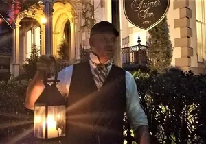 Savannah History and Haunts Candlelit Ghost Walking Tour