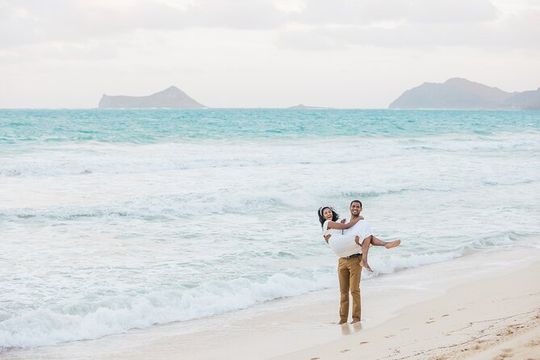 Get Engaged in Hawaii -Surprise Proposal set up & Photography