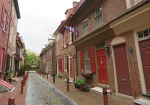 Small-Group Discovering Colonial Philadelphia Public Walking Tour