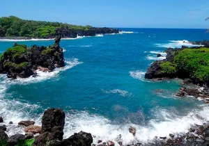 Road to Hana in Mercedes Van: Waterfalls and Black Sand Beach