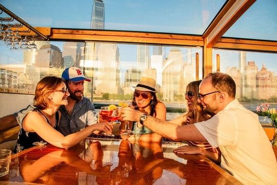 New York City: Champagne, Cheese, Caviar & Sightseeing Cruise