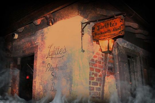 New Orleans' Finest Haunted Pub Tour