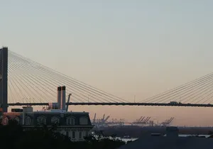 Savannah Bar Crawl by the Bridge