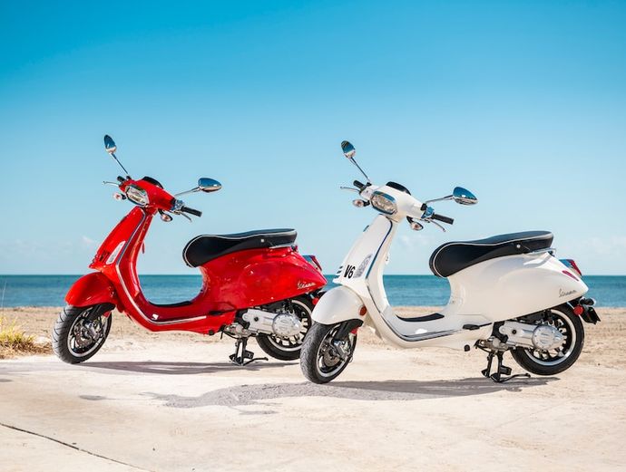 Key West 2 Seater Deluxe Scooter Rental Image 1