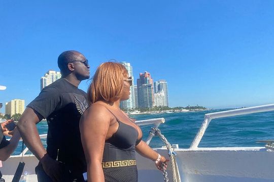 MIAMI: South Beach Cruise Millionaire Homes with Upgrade Options