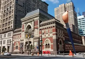 Small-Group Public Walking Tour Exploring Philadelphia's Gilded Age to Now