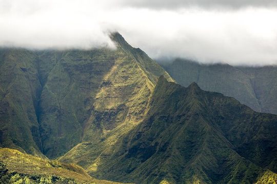 Kauai' Exclusive Helicopter Tour: Land & Explore Olokele Canyon