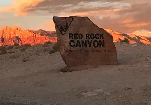 Sunrise Red Rock Canyon Self-Guided Electric Bike Tour with Hotel Pick-up