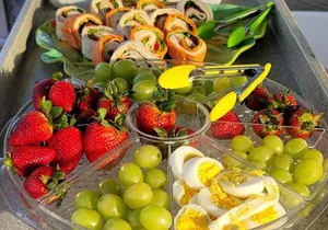 Sunset Sail Experience by Catamaran in Waikiki