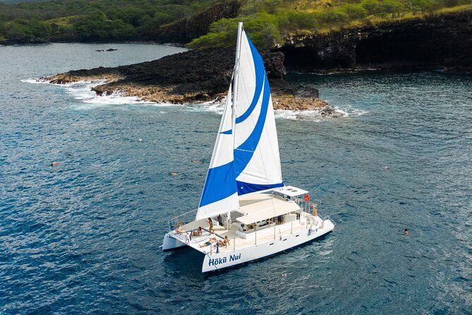 Afternoon Sail & Snorkel to the Captain Cook Monument