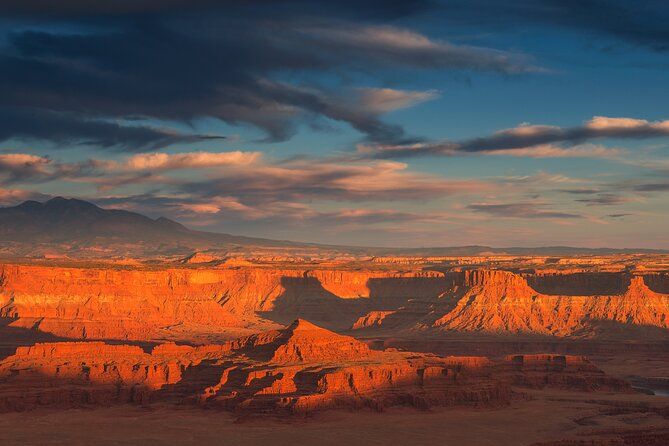 Sunset in Canyon Country Airplane Tour- 60 Min