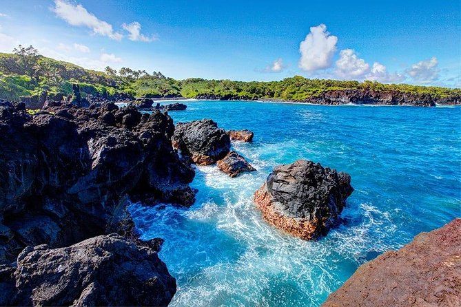 Day Trip from Oahu to Maui: Road to Hana Adventure