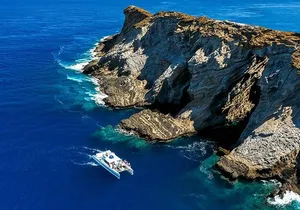 Ni'ihau and Na Pali Coast Snorkel Boat Tour