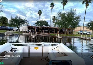 1 Hour Scenic Pontoon Day Cruise